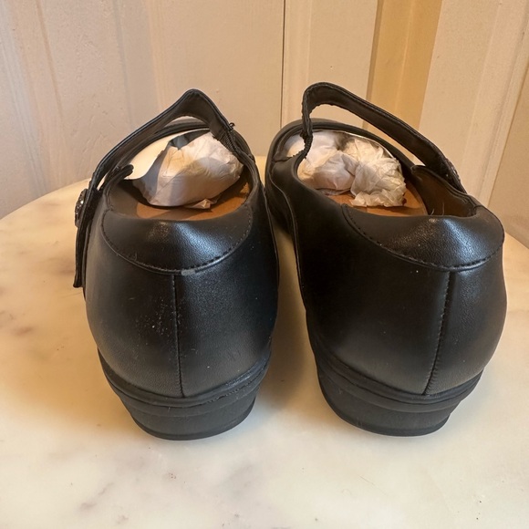 Comfortview Mary Jane Shoes - Picture 4 of 6